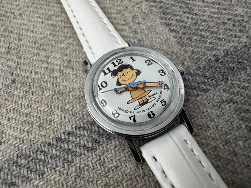 Vintage 1970s timex snoopy - vintage,