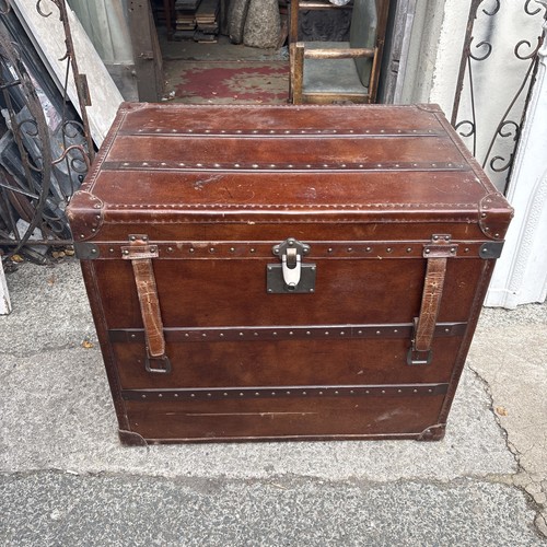 Large leather vintage - vintage, trunk