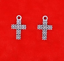 8 x Tibetan Silver Cross