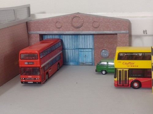 Scale low relief - , bus