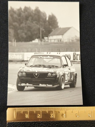 Vintage alfa romeo alfetta - alfa, gtv