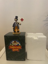 ROBERT HARROP COLLECTION / CAMBERWICK GREEN -DR MOPP/BEES BY THE BAKERY CG84 £18