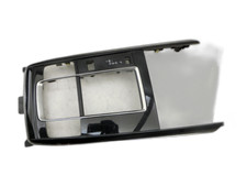 Trim mounting frame for center