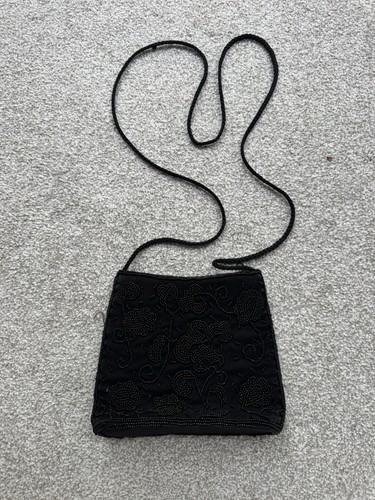 Old label bhs black beaded - old,