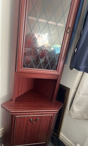 Corner display cabinet with - display,
