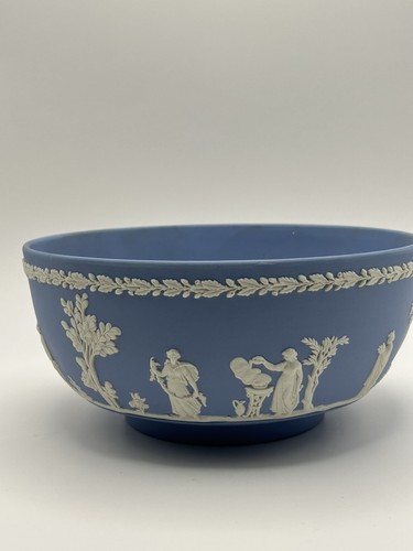 Wedgwood blue jasperware - wedgwood, 8”