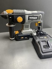 Titan TTI871SDS 18V Cordless