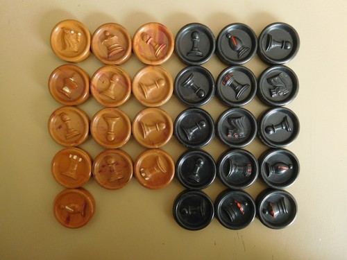 Bakelite chess draughts - bakelite;, chess-draughts