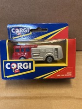 CORGI  JUNIOR - 90030 - FIRE ENGINE -  BOXED