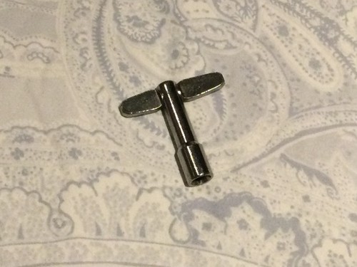 Drum key standard square - key,