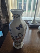 ROYAL DOULTON AINSLEY VASE