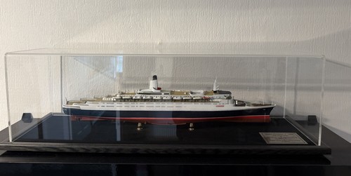 Queen elizabeth qe2 - elizabeth, 2