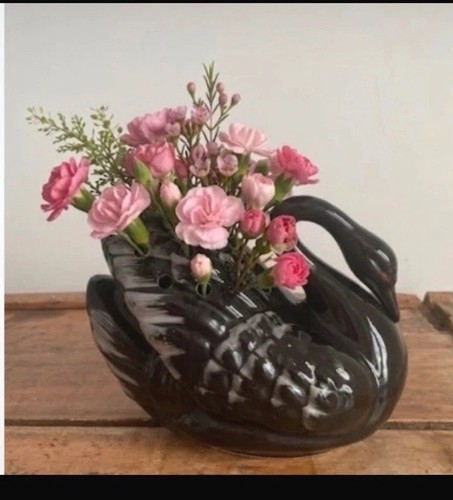 Vintage black ceramic swan - black,