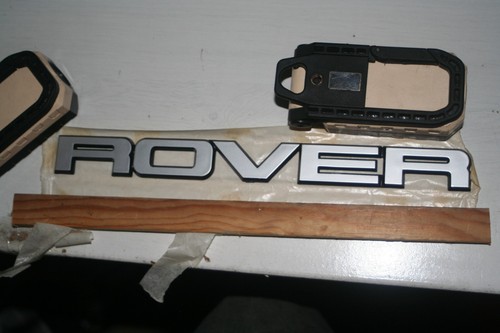 Nos rover sd1 - rear, badge