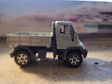 Matchbox 2006 Silver Mercedes