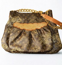 Louis Vuitton Dentelle Fersen