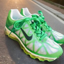 NIKE AIR MAX + 2011 HYPER