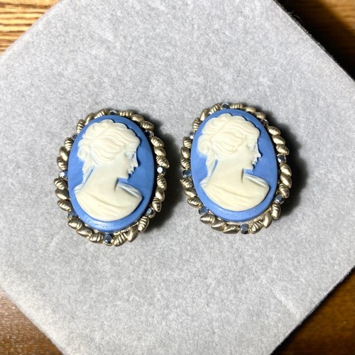 Cameo earrings blue vintage - cameo,