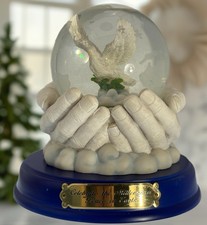 Vintage Musical Snow Globe