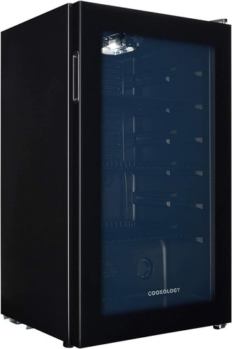Outdoor drinks fridge - drinks,