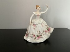 Royal doulton - Shirley HN2702