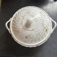 Bone China Wedgwood Campion