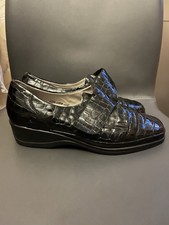 Patent Black Women’s Shoe