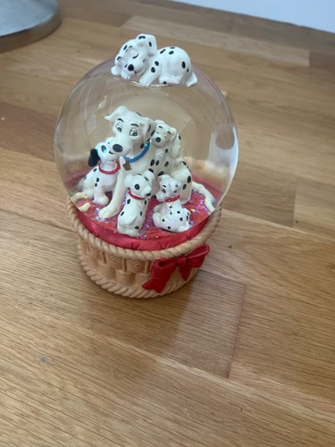 Disney snow globe 101 - disney,