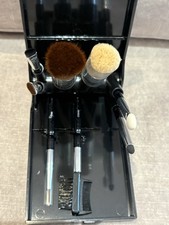 ME Makeover Essentials Compact