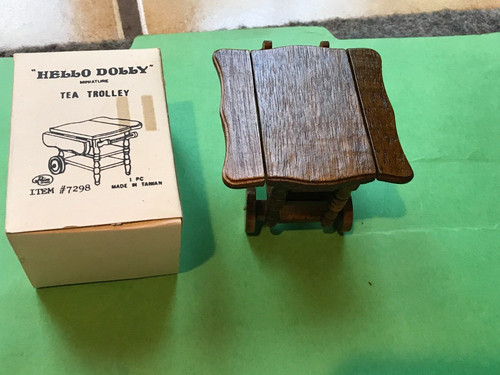 Vintage hello dolly - dolly, miniature