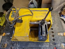 Rems Multi 240V Electric Pipe Threading Machine Plumbing Conduit Thread Cutter