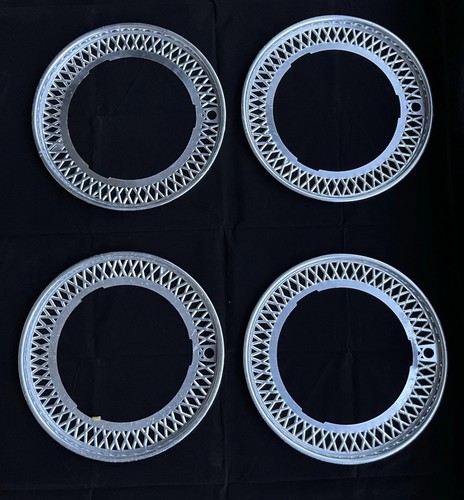 Triumph chrome wheel trims - trims, x4