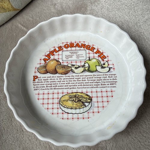 Vintage ceramic fluted - ceramic, pie