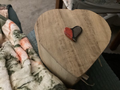 Charming wooden trinket - wooden, box