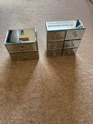 Two mirrored jewellery storage - mirrored,