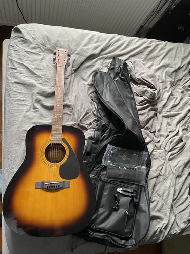 Yamaha f310 string acoustic - 6-string,