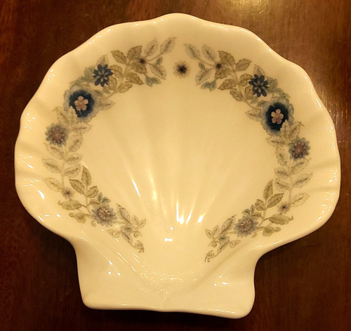 Wedgewood clementine scallop - clementine,