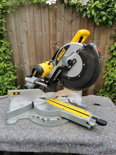 Superb dewalt dw718 230v - superb,