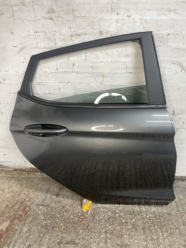 Ford fiesta mk8 - 22,