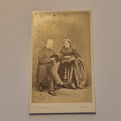 Cdv seated gent lady - a,