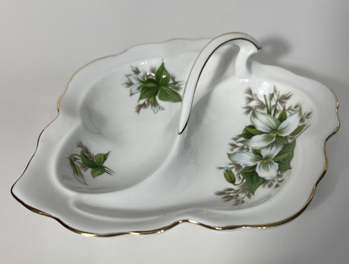 Royal albert trillium - royal, bone