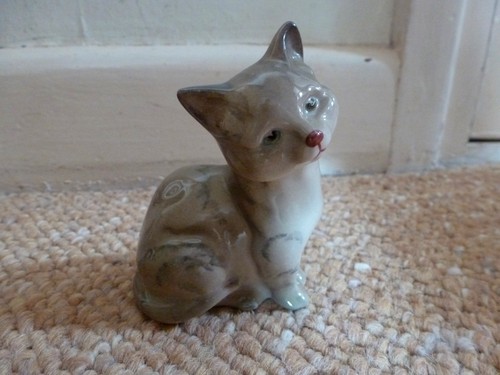 Royal doulton england - royal,