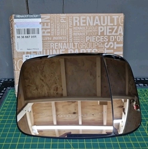 New genuine renault trafic - new,
