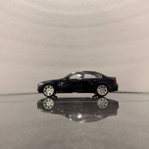 Kyosho 2007 bmw e90 - 1:18,