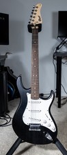 Cort G100 Strat Style Electric guitar - Black - Excellent Condition
