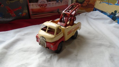 Vintage tri ang - minic,