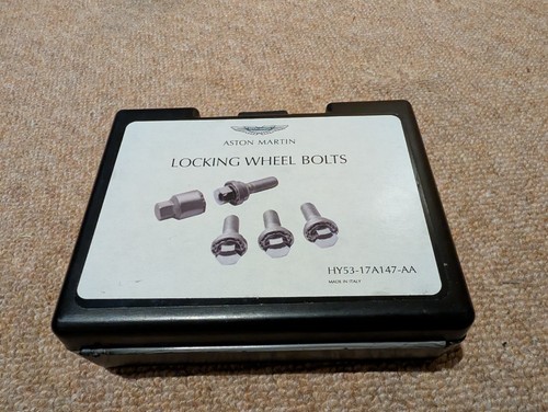 Aston martin locking wheel - martin,