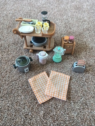 Sylvanian families hostess - sylvanian,
