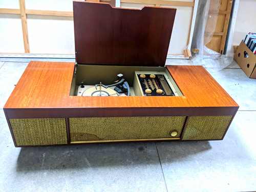 Monarch vintage radiogram - monarch,