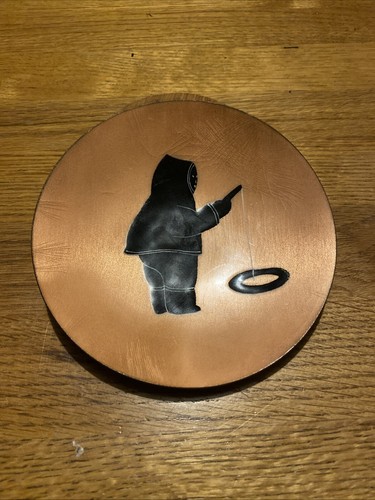 Vintage inuit fishing - fishing, enamel
